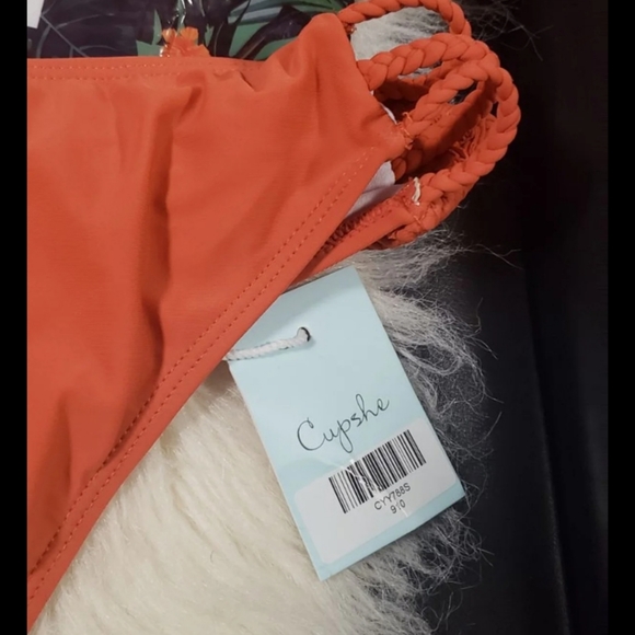 CUPSHE Swimsuit small - Picture 8 of 11